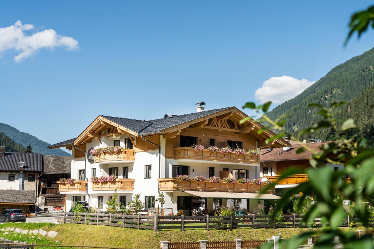 Stoanmandl Wohlfuehlappartements Neustift im Stubaital Extérieur photo
